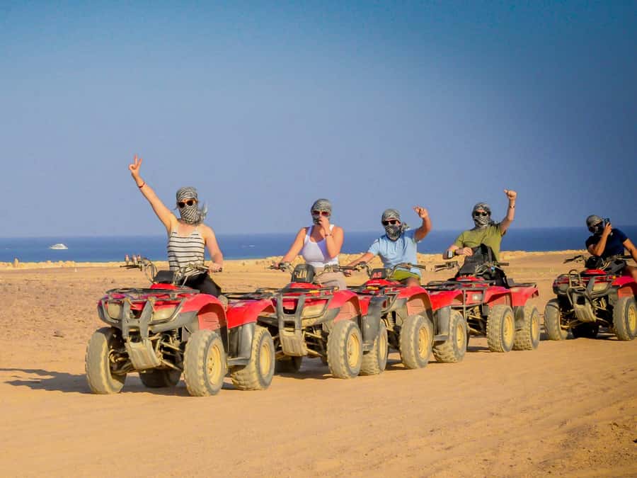 Hurghada: Quad Bike, Camel, Show, Dinner, & Stargazing Trip - The five-minute camel ride