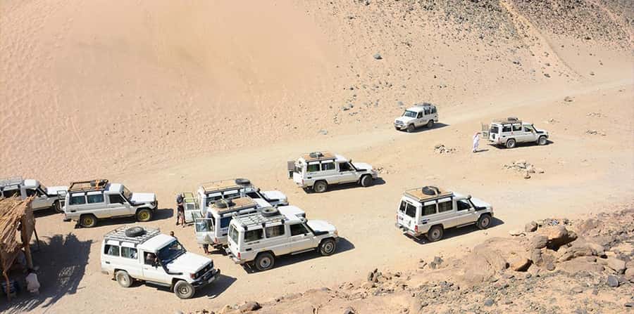Hurghada: Safari Jeep, Buggy, Camel, Quad, Bedouin Dinner - The Land Cruiser ride through the desert
