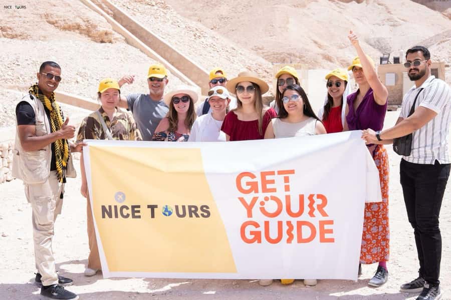 Hurghada: Small-Group Luxor Highlights & Tut Tomb Day Tour - The long road from Hurghada to Luxor