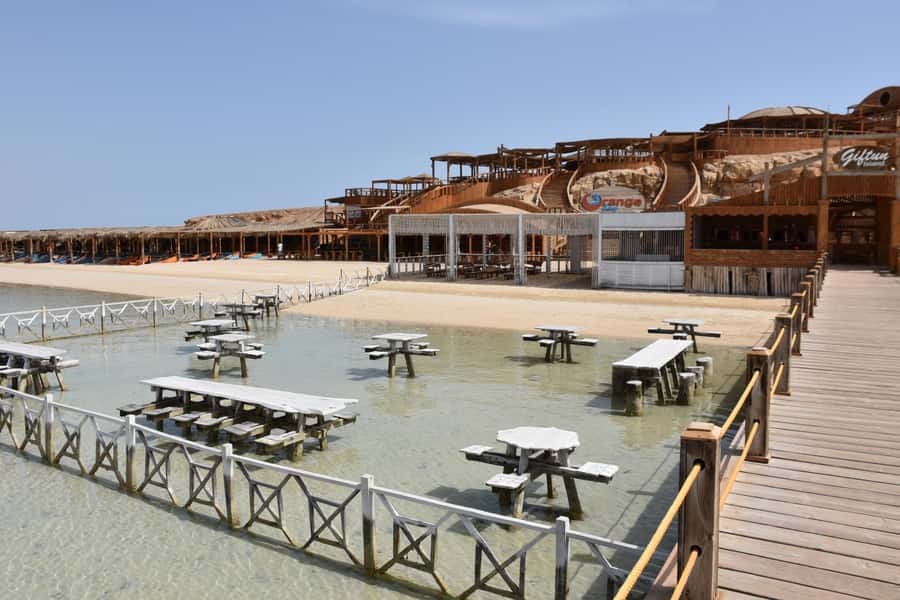 Hurghada: Snorkeling 6 x 1 to Orange Bay w Diving & Massage - Snorkeling with close support