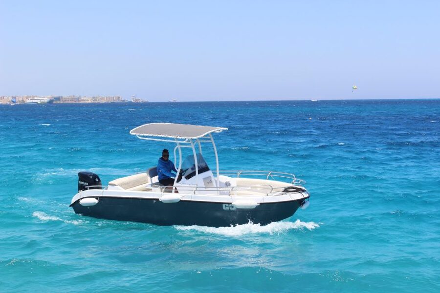 Hurghada: Speedboat Parasailing Adventures & Hotel Pick up - Two snorkeling stops in the Red Sea