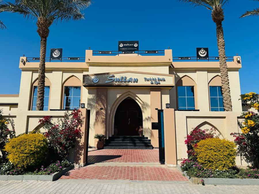 Hurghada: Sultan Cleopatra- Turkish Bath&Spa With Transfer - The opening circuit: salt room, sauna, and steam