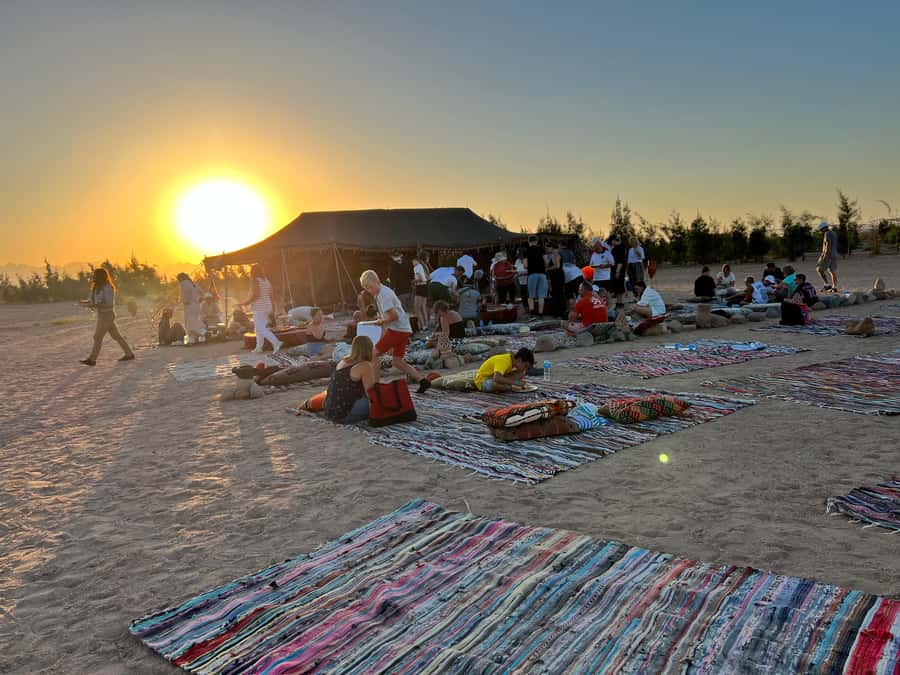 Hurghada: Sunset Camel Ride with Dinner - Who should book this evening?