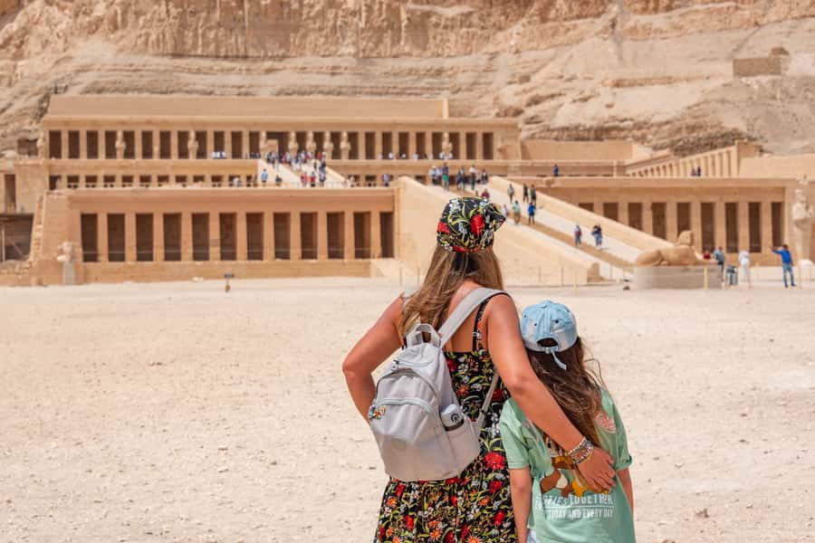 Hurghada: Valley of Kings Hatshepsut & Karnak Luxor Day Trip - The five-hour ride from Hurghada