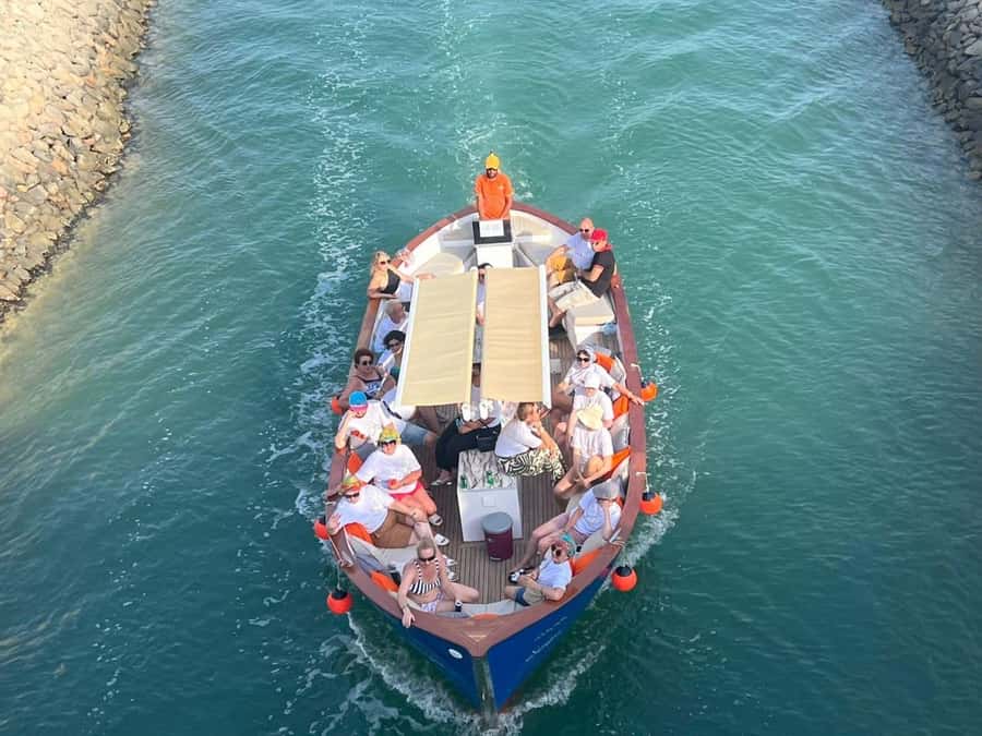 Lagoon trip El Gouna - Kafr old town gives the tour its first character
