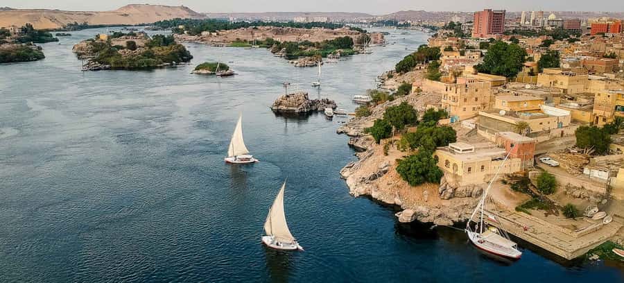 Luxor: 5 Days Nile Cruise with Guided Tours & Abu Simbel - Day 2: The Valley of the Kings and Hatshepsut