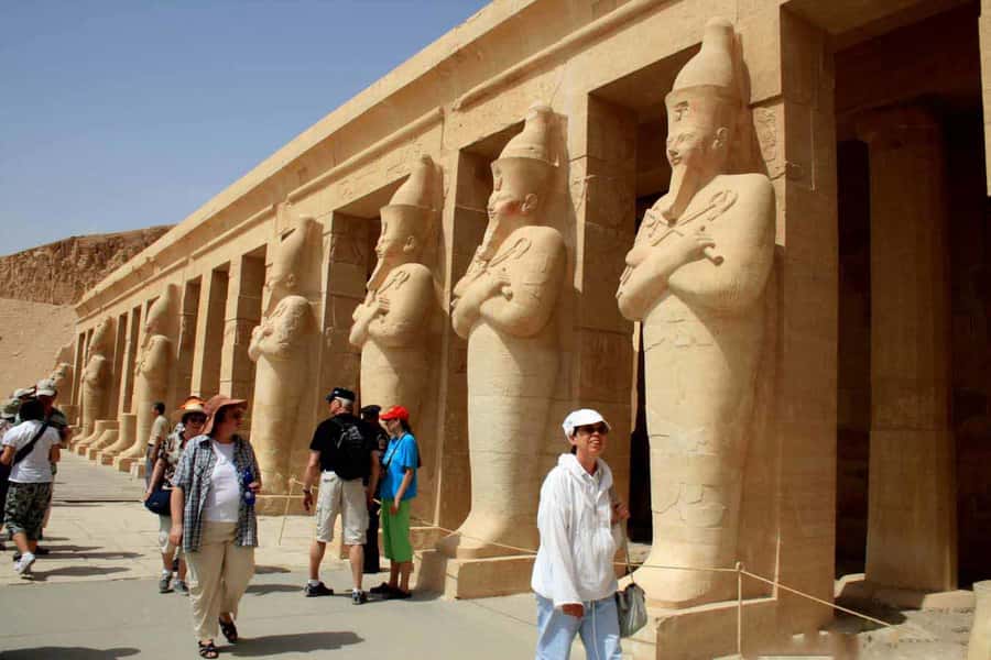 Luxor: 5 Days Nile Cruise with Guided Tours & Abu Simbel - Day 4: Abu Simbel and an evening in Aswan