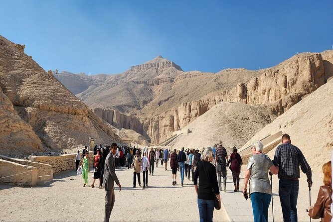 Luxor Day Tour: Explore Valley of Kings, Queens, Hatshepsut& More - Hatshepsut’s temple and a powerful royal story