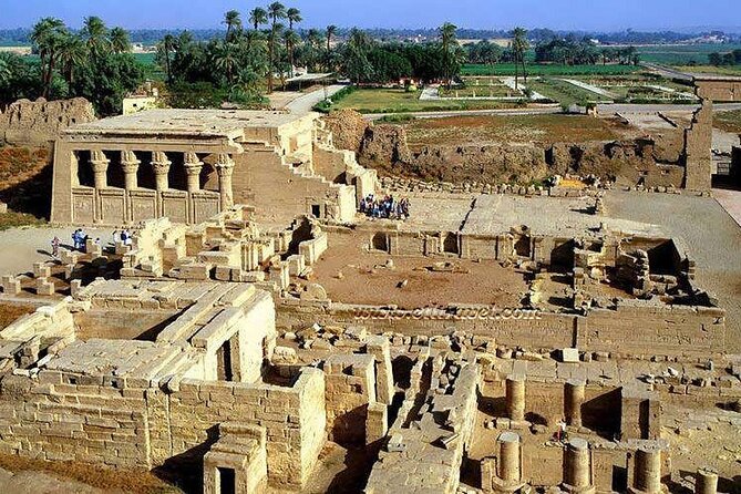 Luxor Day Tour Visit Dendara And Abydos Temples - Lunch, water, and the rhythm of the day