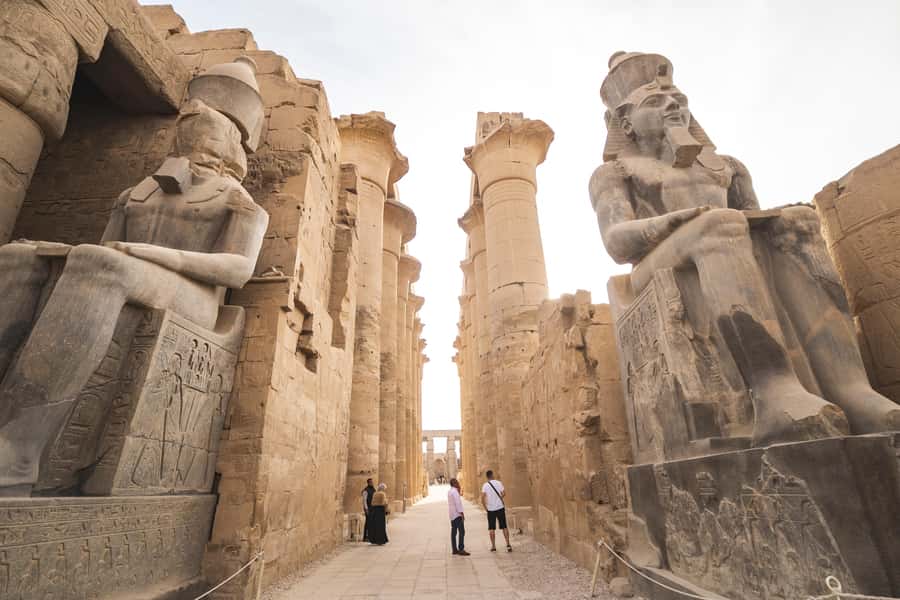Luxor: East and/or West Banks Guided Tour with Lunch - Guides can make or break the day