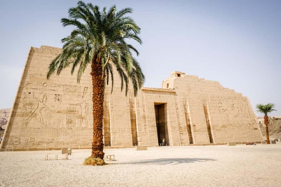 Luxor: Hot Air Balloon & Private tour to West bank and Lunch - Key points at a glance