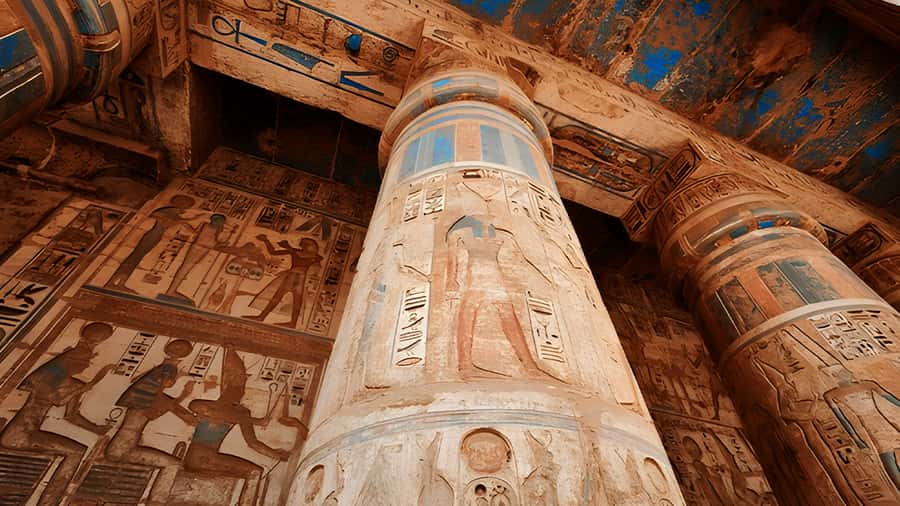 Luxor: Medinet Habu, Deir el-Medina & Valley of Queens Tour - The Valley of the Queens and the Nefertari question