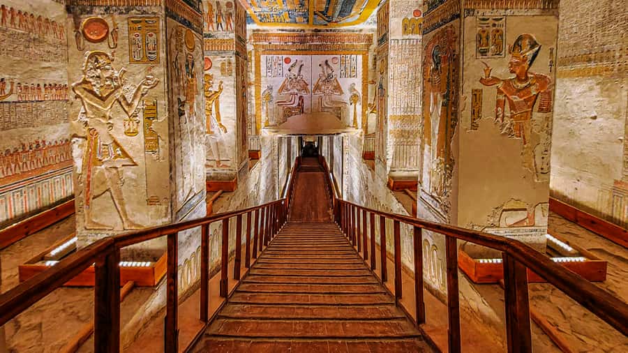 Luxor: Medinet Habu, Deir el-Medina & Valley of Queens Tour - Is $85 per person good value?