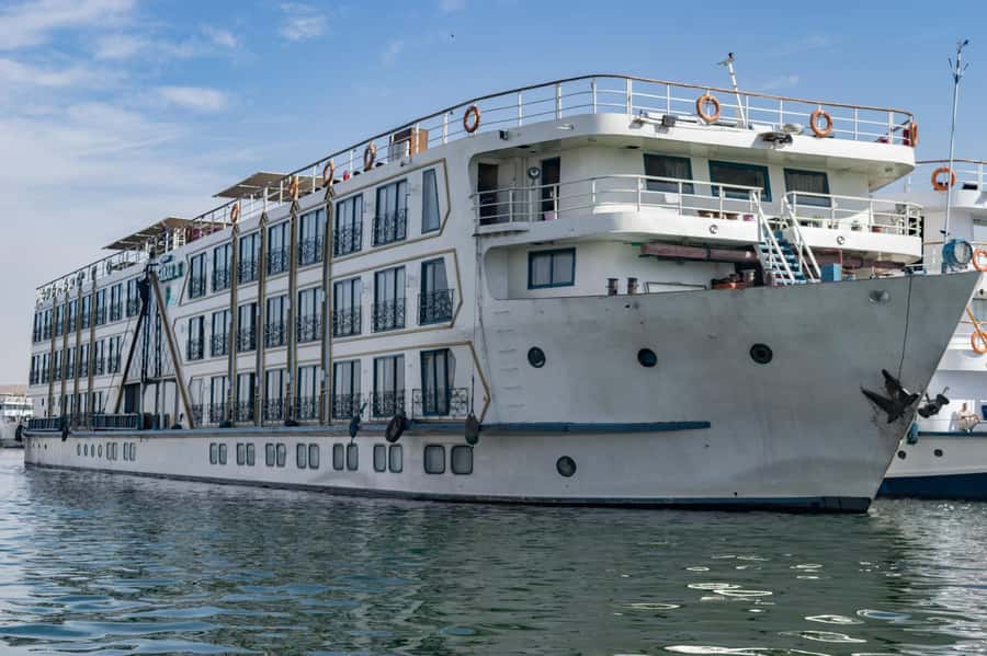 Luxor: One-night Nile Cruise to Aswan with Transfer - Who Should Pay $500 for This Experience?