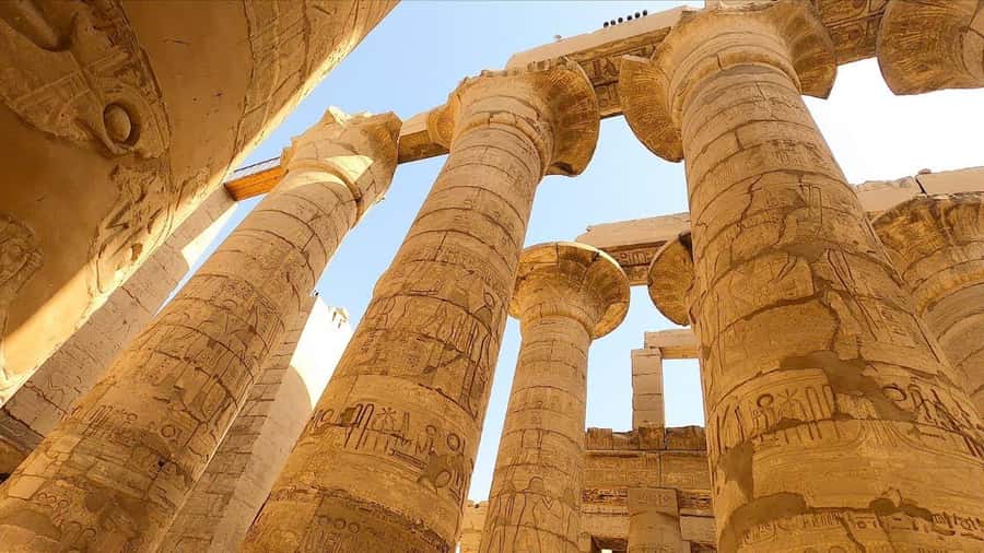 Luxor: Private East and West Banks Tour and Felucca Cruise - The Colossi of Memnon and a local lunch