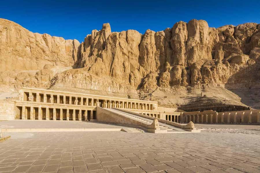 Luxor: Private East and West Banks Tour and Felucca Cruise - A felucca cruise for a slower hour on the Nile