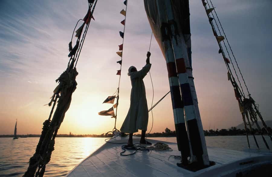 Luxor: Private Felucca Boat Trip with Hotel Pickup - Hotel pickup makes the start easy