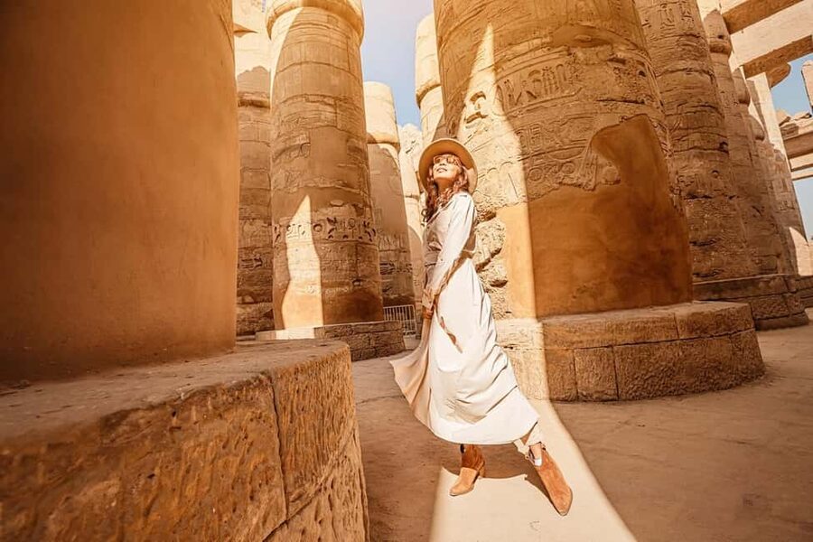 Luxor: Private Full-Day Customized Tour With Carriage Ride - What the private car adds to the day