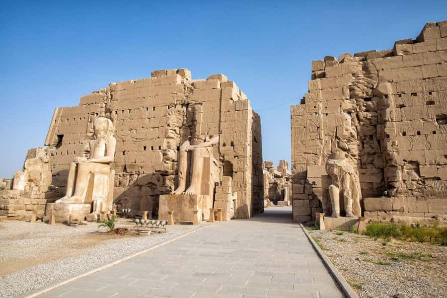 Luxor: Private Full-Day Luxor Highlights Tour with Pickup - Transport is comfortable, but confirm the pickup