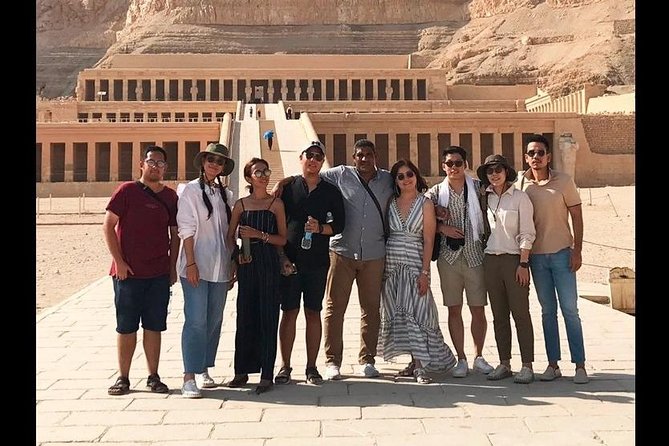 Luxor's East & West Bank Highlights Tour - Colossi of Memnon: a brief stop with a large presence