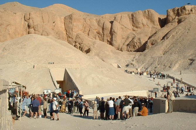 Luxor: Valley of Kings, Hatchepsut Temple ,Karnak & Luxor-DayTour - The Valley of the Queens and the Nefertari question