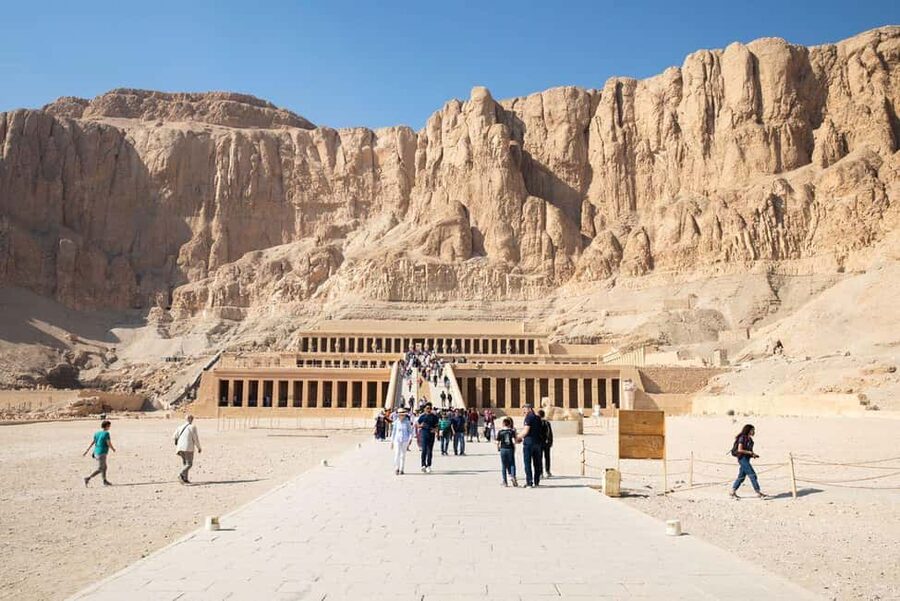 Luxor: Valley of The Kings and Hatshepsut Temple Day Trip - Seeing Hatshepsut’s temple at Deir el-Bahari