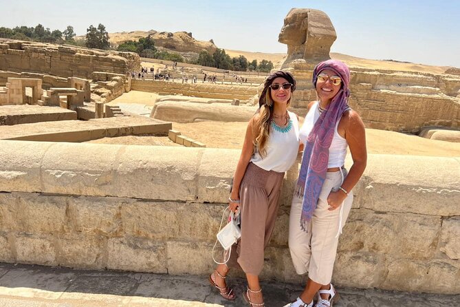 Luxury Private Tour Giza Pyramids ,Egyptian Museum and Bazaars - A local shopping stop around Giza