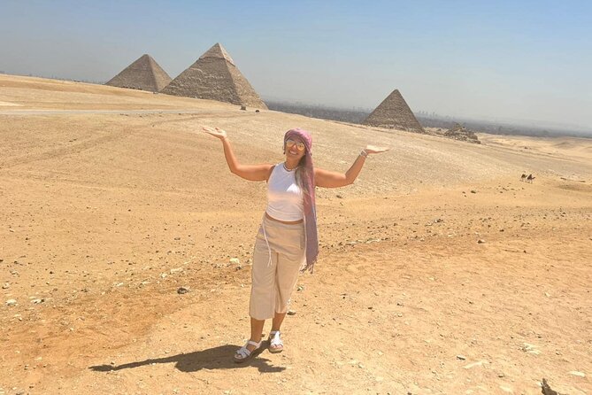 Luxury Private Tour Giza pyramids ,Sphinx ,Camel Rid and Lunch - Seeing Cheops, Chephren, and Mykerinos