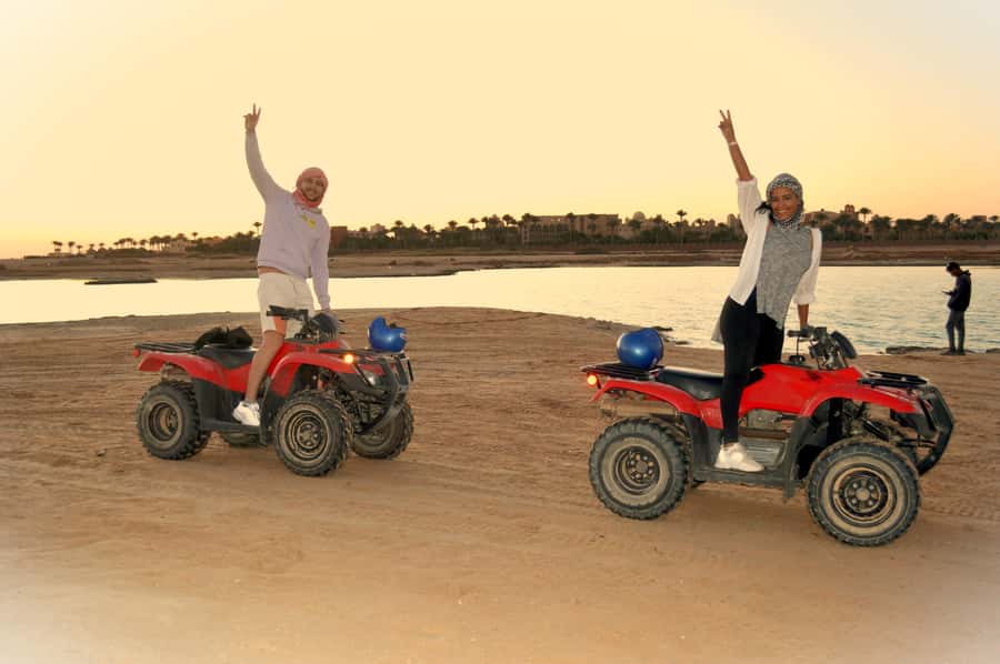 Makadi Bay: Sunrise Quad & Traditional Oriental Breakfast - Sunrise across the Red Sea desert