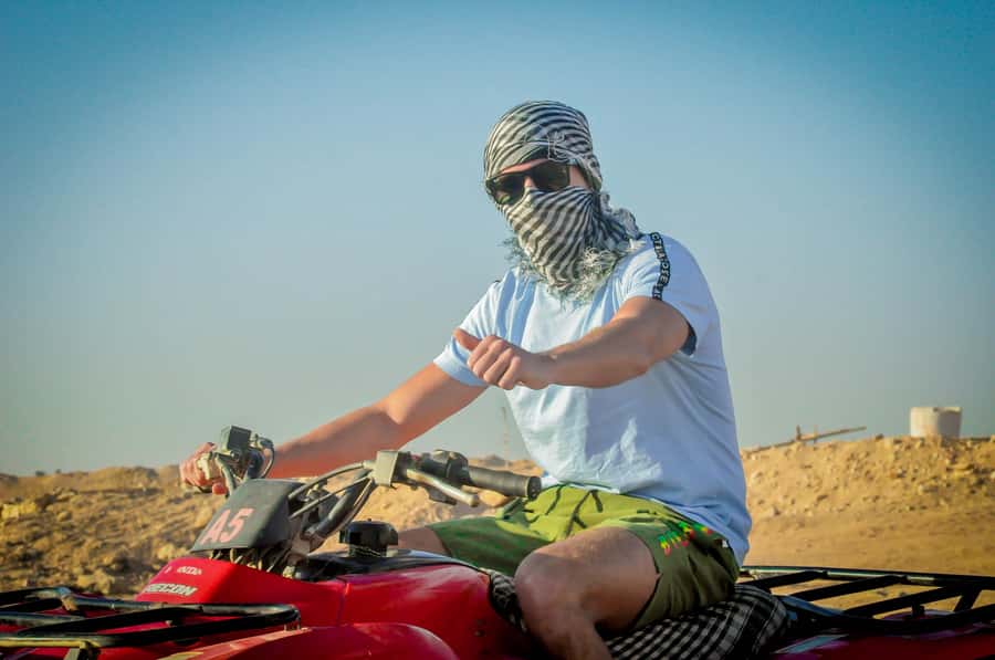 Makadi Bay: Sunrise Quad & Traditional Oriental Breakfast - Two hours across dunes, valleys, and plains