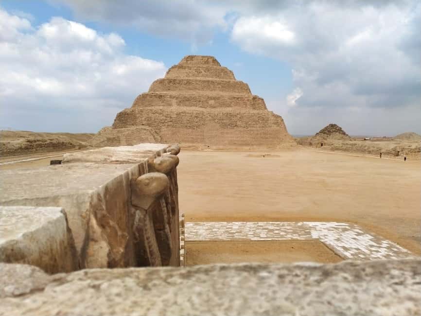 Memphis, Saqqara and Dahshur Day Tour From Cairo - The 20-minute workshop stops