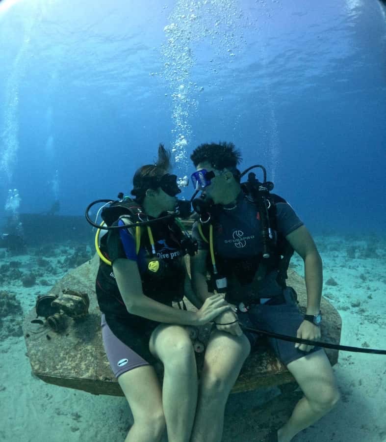 Museum Diving Experience in the Red Sea - Getting ready for the underwater museum