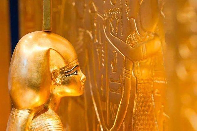 One Package Camel Ride with Giza Pyramids and Egyptian Museum Tour in Cairo - Lunch and the shift from monuments to museum