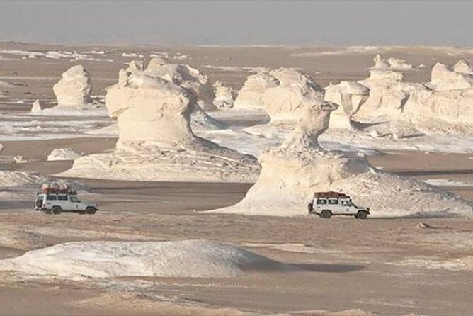 Private 2 Days Jeep Safari to White Desert and Bahariya Oasis - Sunrise, breakfast, and the return to Bahariya