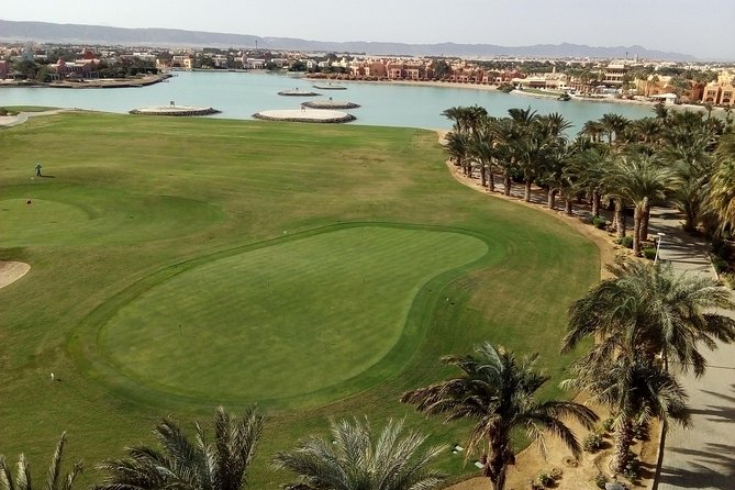 Private Airport Pickup to Makdi, Sahl hashish, Elgouna - Why a private car can be worth $23.26