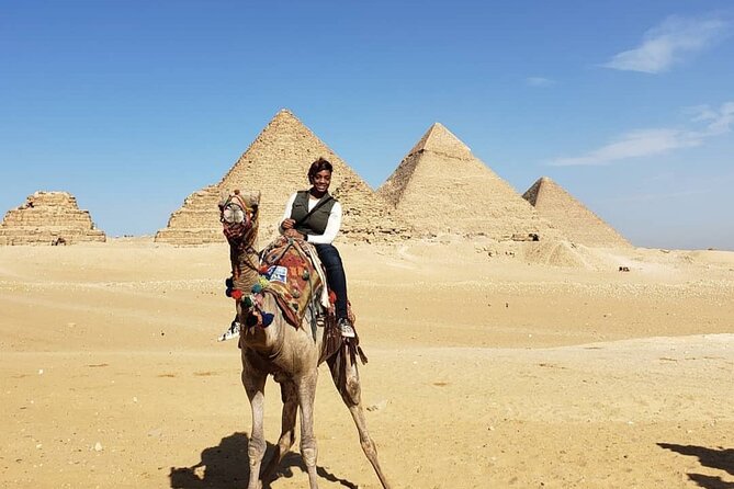 Private All Inclusive;Giza Pyramids,Sphinx,Memphis,Saqqara,Lunch&Camels - Egyptian lunch between the monuments
