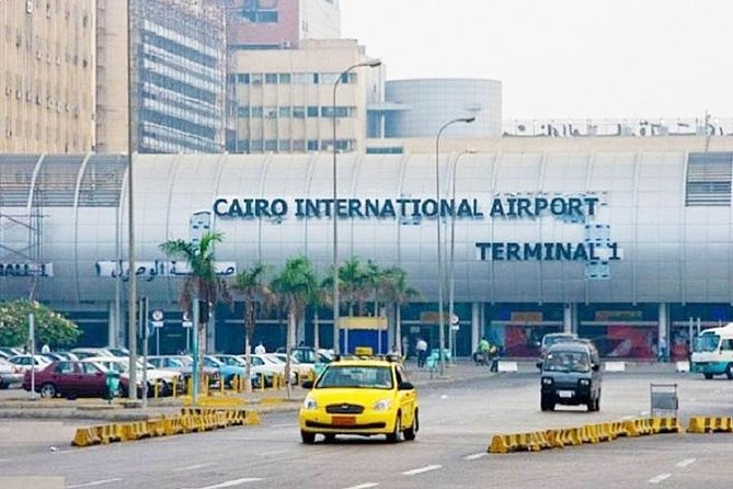 Private Cairo Airport Departure Transfer - A calm final ride through Cairo