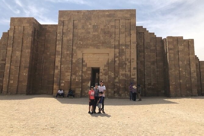 Private Day Tour Giza Pyramids, Memphis and Sakkara Pyramids - Lunch can be a proper break or a rushed sandwich