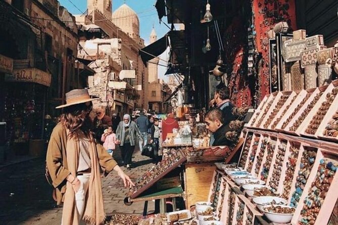Private Day tour in Khan Elkhalele Market with Shopping and Lunch - Key points at a glance
