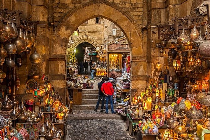 Private Day Tour Pyramids of Giza, Egyptian Museum and Bazaars - Khan El Khalili: two hours for Cairo’s old market lanes
