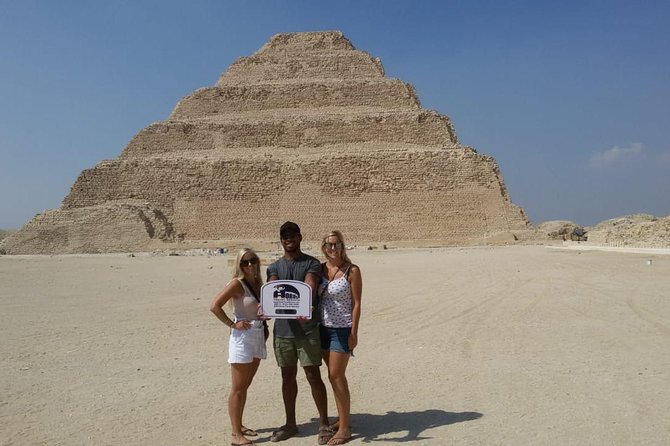 Private Full-Day Tour to Giza Pyramids, Memphis and Sakkara - The private guide and group size