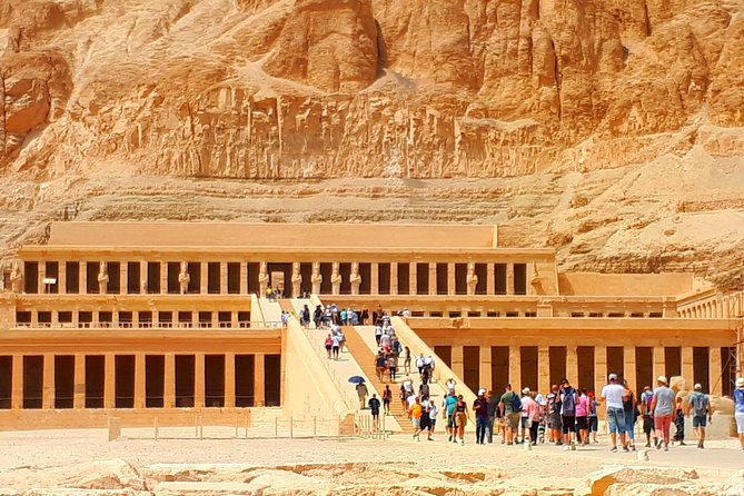 Private Full Day Tour to Luxor from Cairo with Flight - Lunch beside the Nile