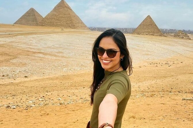 Private Giza Pyramids and Sphinx tour - The guides can shape the whole experience