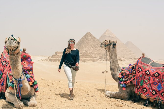 Private Giza Pyramids Memphis and Sakkara Day Tour - Giza: the pyramids, Valley Temple, and Sphinx
