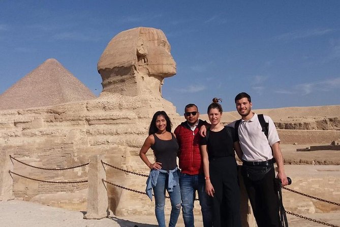 Private Giza Pyramids, Memphis and Sakkara Day Trip in Cairo. - Lunch at a local restaurant