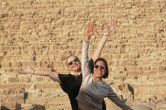 Private Giza Pyramids,Sphinx,camel,lunch, 2 tombs,Great Pyramid - Lunch and the value of a $5 tour