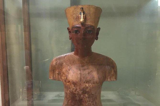 Private Guided Day Tour in Giza Saqqara and the Egyptian Museum Including a Camel Ride from Cairo - Lunch at a local restaurant