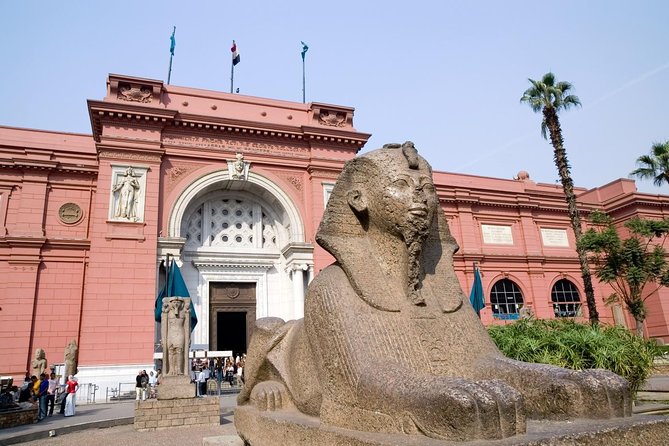 Private Guided Tour to Giza Pyramids Egyptian Museum & Khan El Kahlili Bazaar - Seeing the Egyptian Museum after Giza