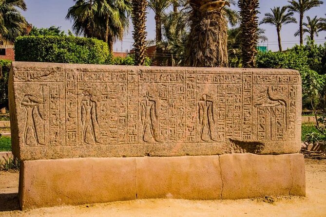 Private Guided Tour to Giza pyramids, Sphinx, Saqqara and Memphis + Lunch - The guide can make or break the day