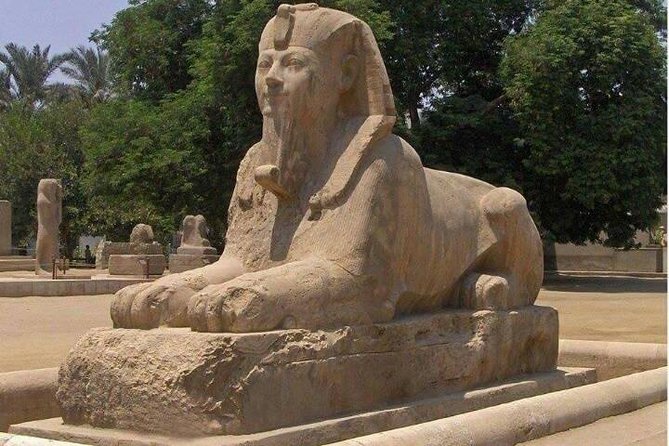 Private Guided Tour to Giza pyramids, Sphinx, Saqqara and Memphis + Lunch - Watch for sales stops and optional extras